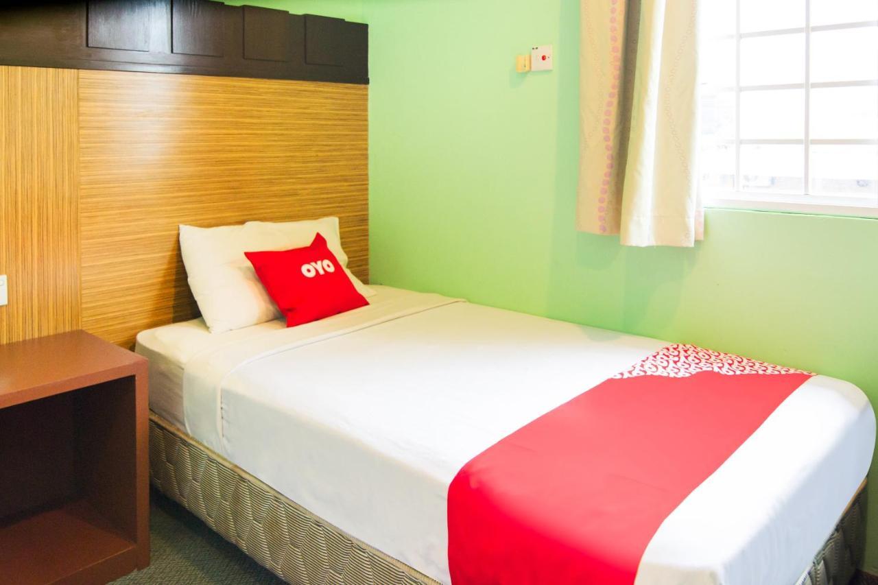 Keningau Oyo 89408 Royal Hotel מראה חיצוני תמונה