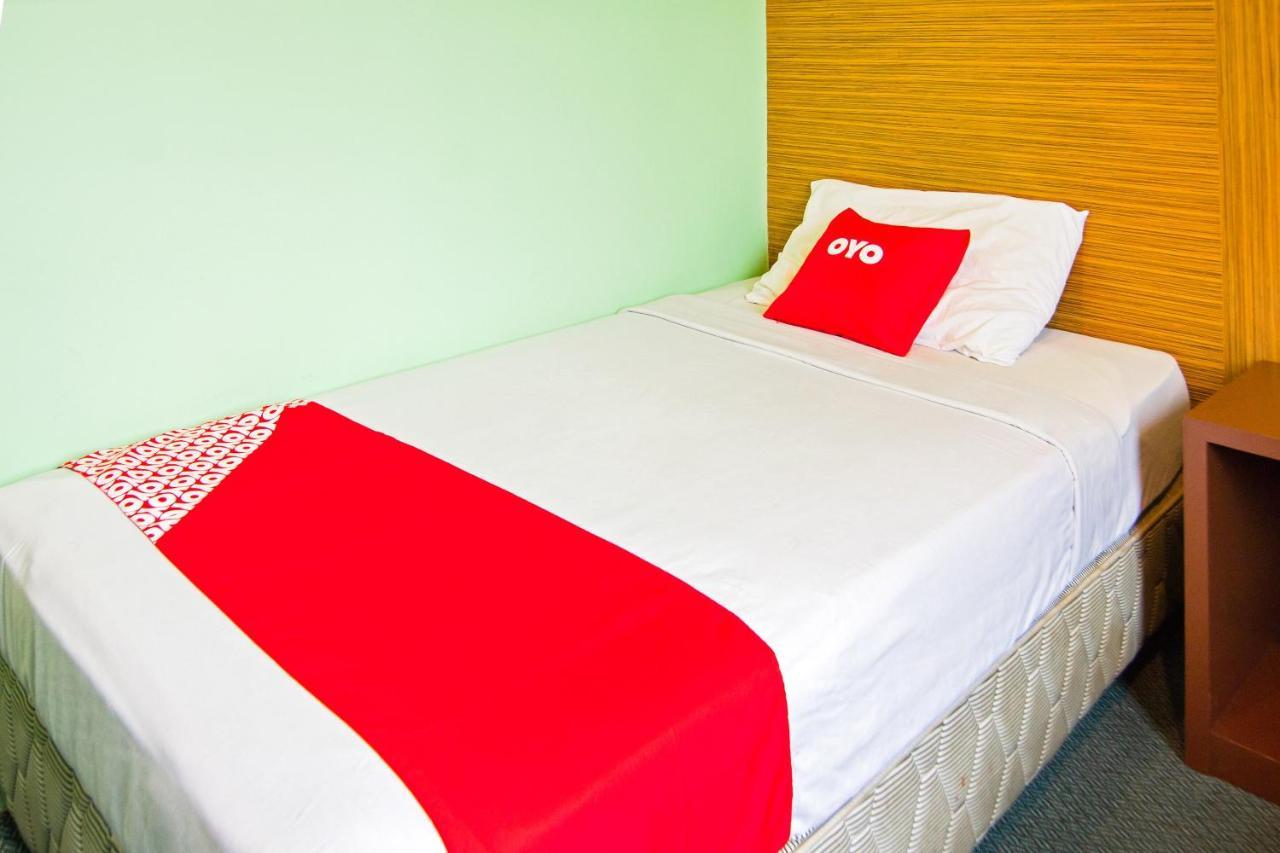 Keningau Oyo 89408 Royal Hotel מראה חיצוני תמונה