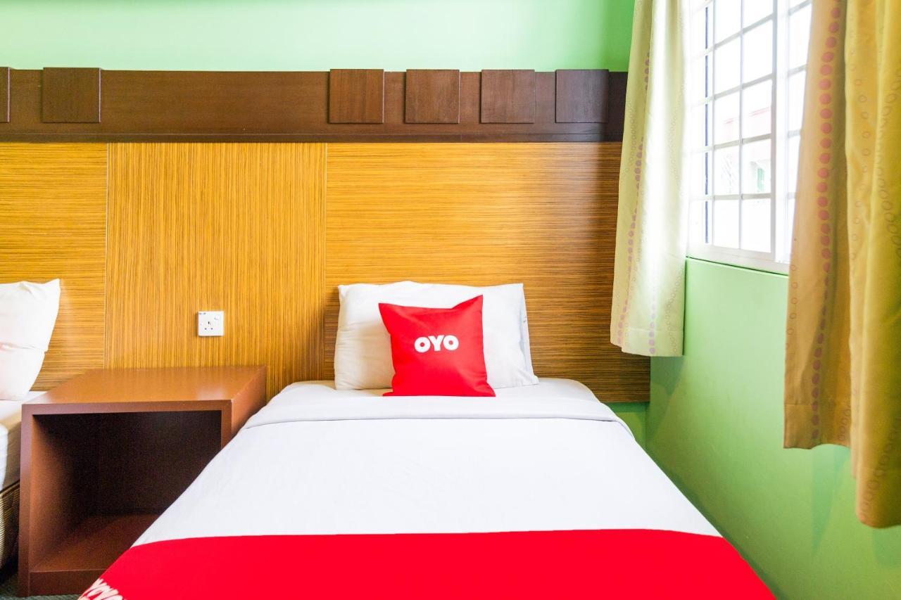 Keningau Oyo 89408 Royal Hotel מראה חיצוני תמונה